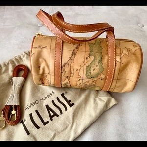 Alviero Martini 1a Classe purse